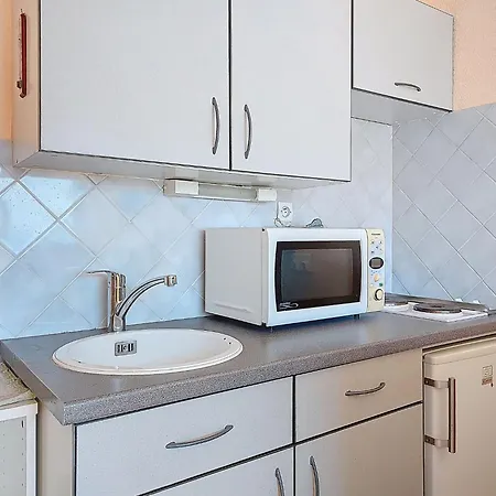 Les Horizons-9 By Interhome Le Lavandou